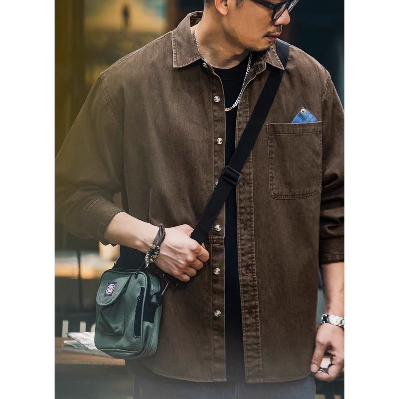 Two-tone patch pocket shirt 1530 - 4