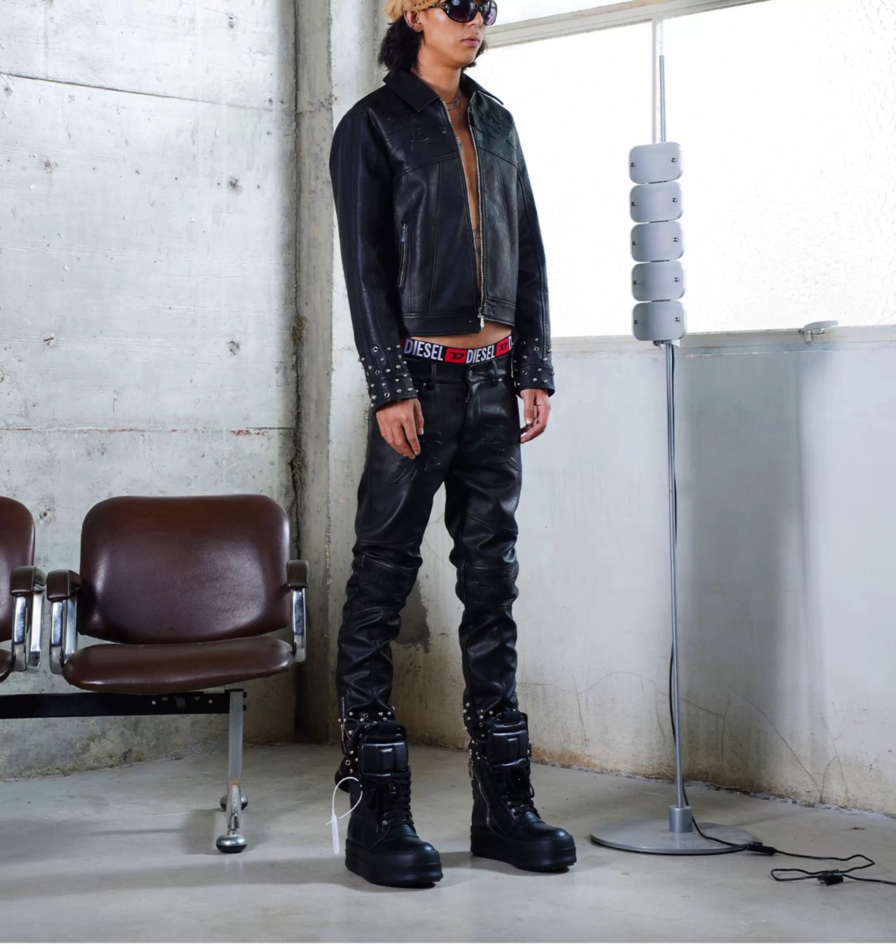 TGFCLUB drip slim leather like pants - 8