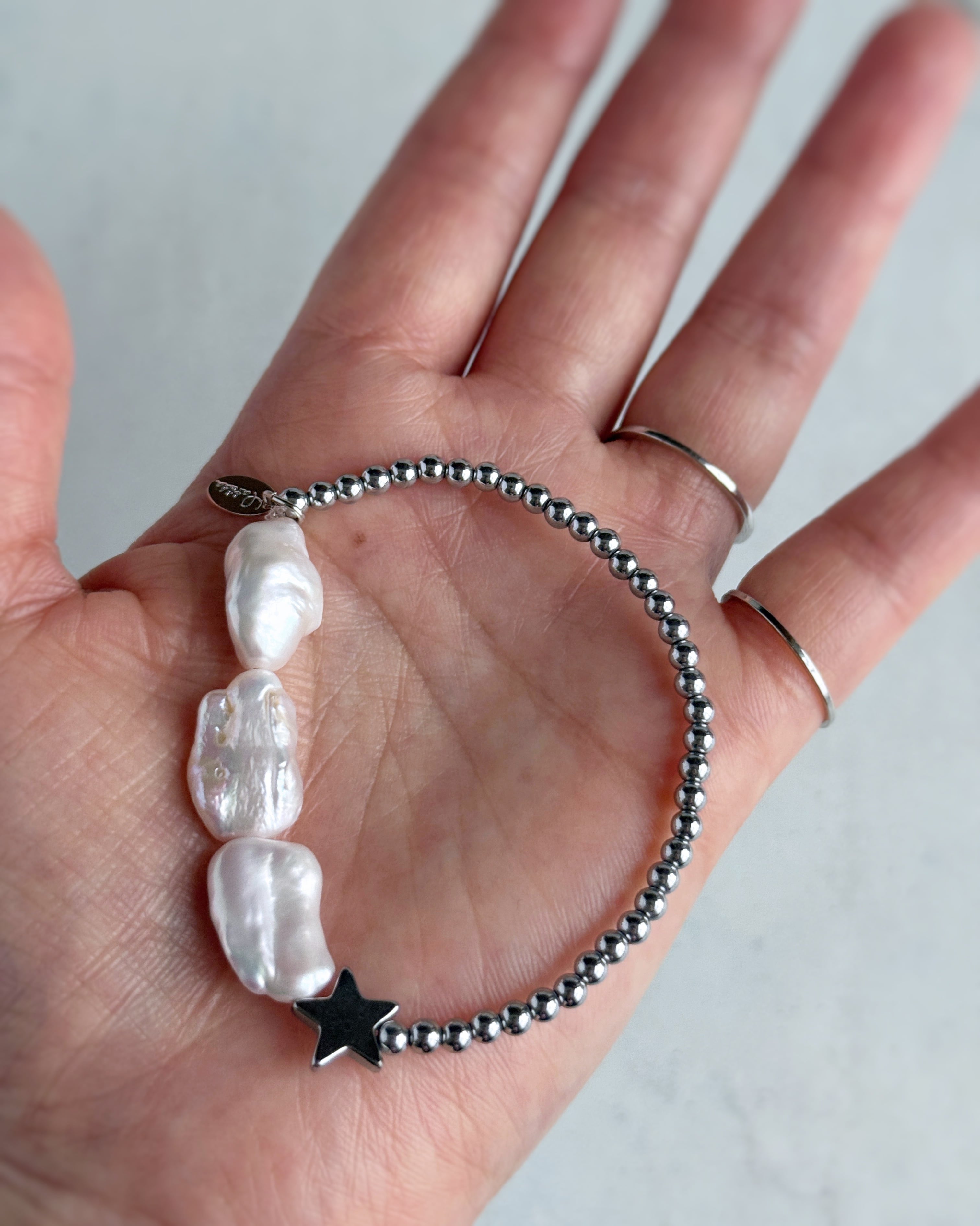 bicolor bracelet(淡水パール×ヘマタイト)