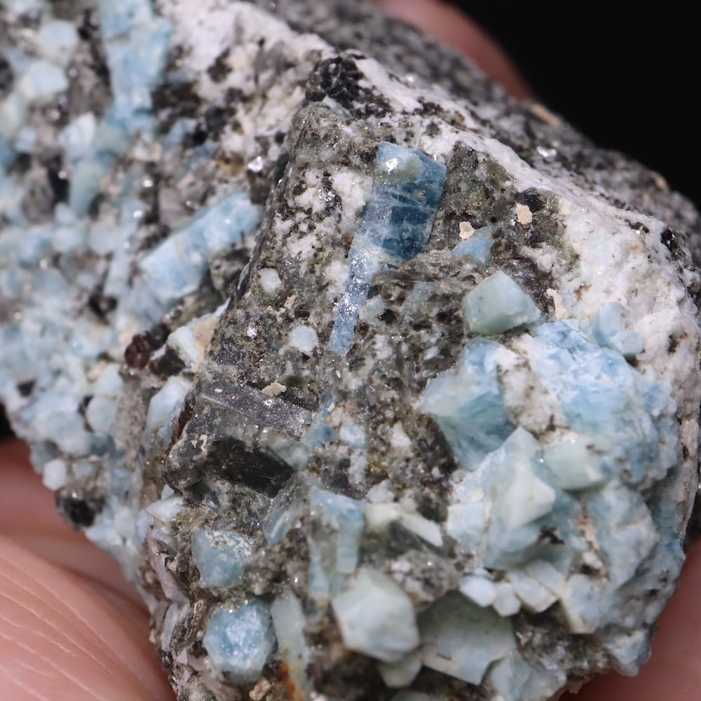 自主採掘！アクアマリン カリフォルニア産 213,6g 原石 AQ184 鉱物