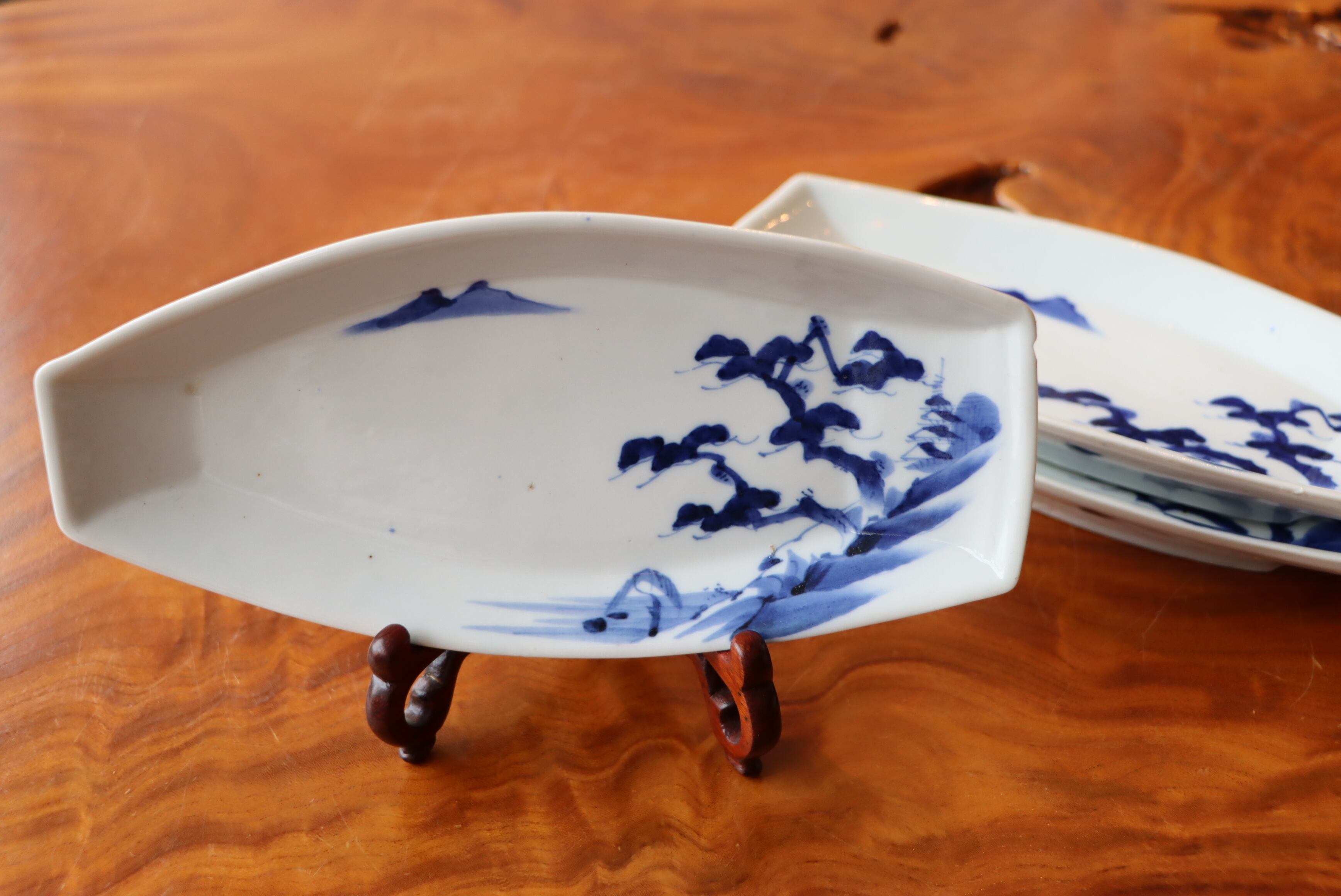 変形皿/Shaped plate | (有)新原美術