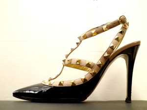 ★VALENTINO GARAVANI ヴァレンティノ ロックスタッズ レザー ストラップ ヒール サンダル パンプス 黒 38.5★ ロックスタッズの定番モデル
