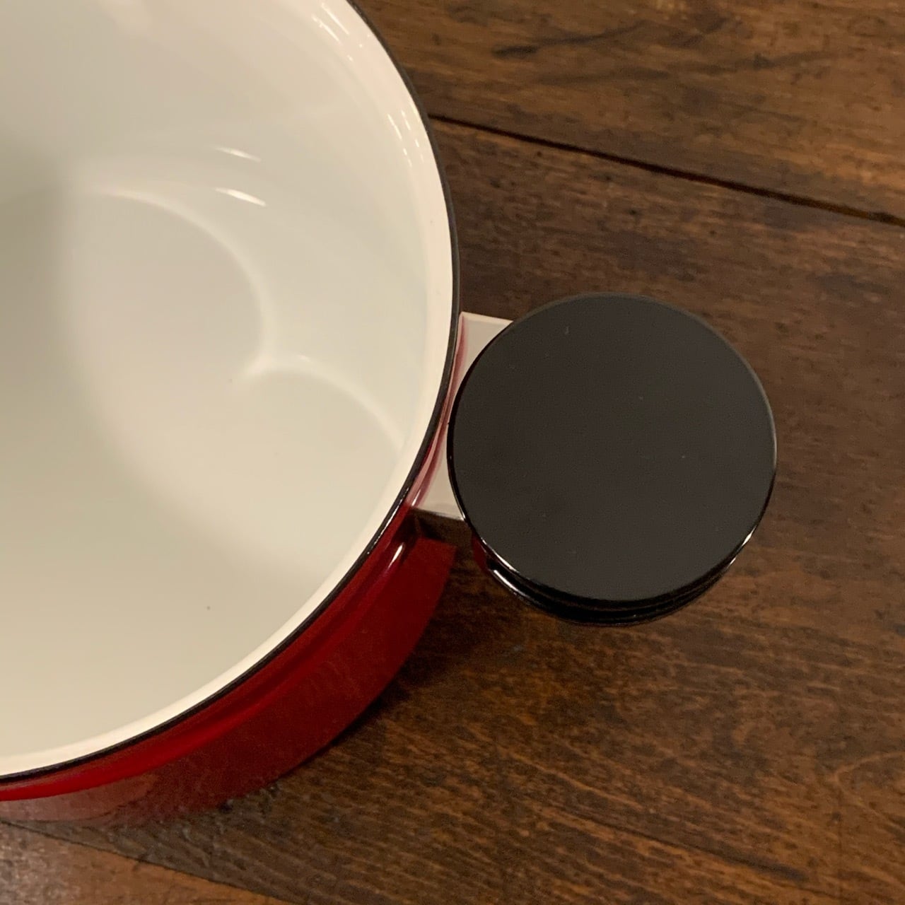 Pierre Cardin ワインレッドカラーのホーロー両手鍋 ピエール