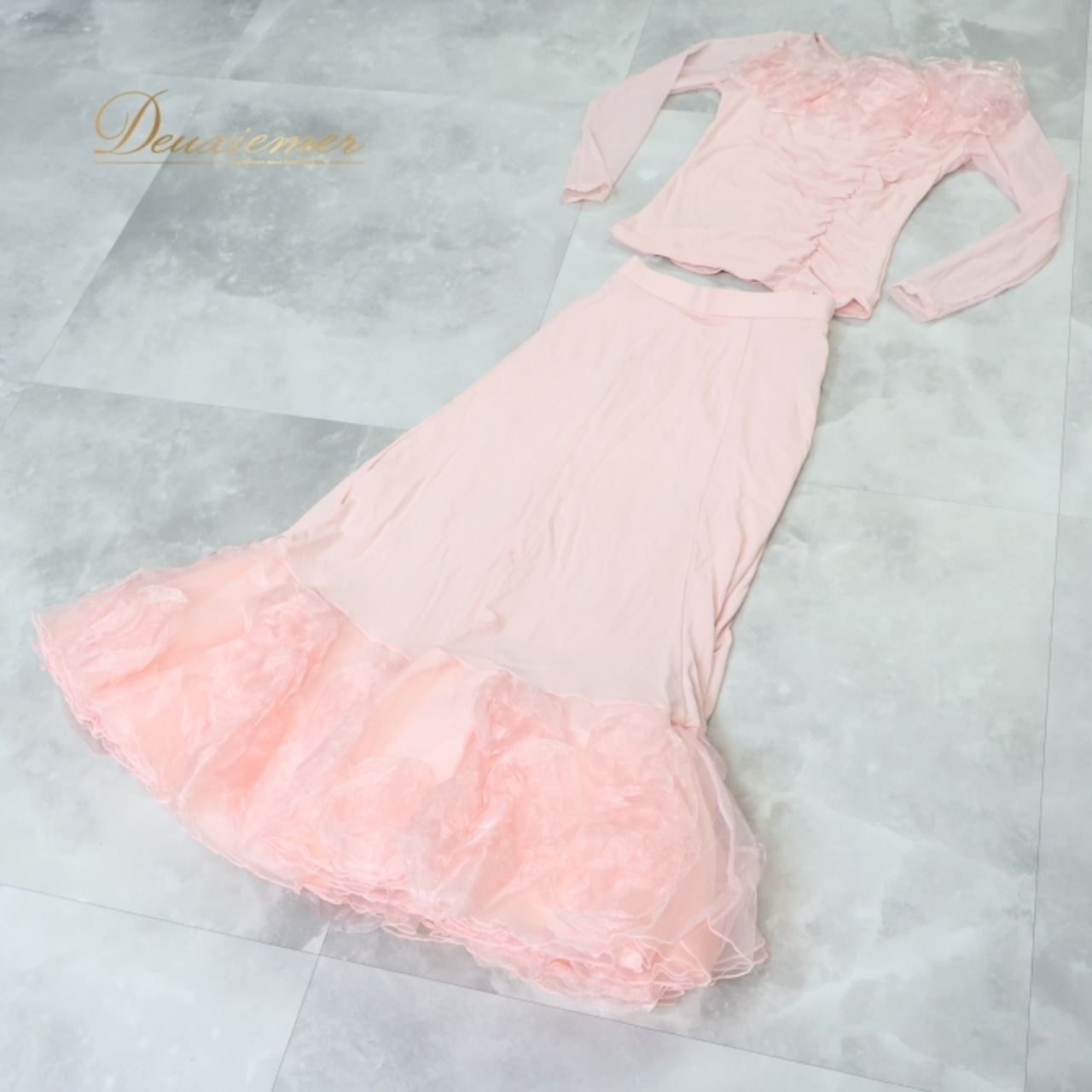 社交ダンス 衣装 チャコット Chacott ツーピース セットアップ トップス スカート 無地 レッスン パーティ 発表会 長袖 フリル 日本製 ピンク系 フェミニン かわいい おしゃれ ダンス衣装 レッスン着 伸縮性 軽い 上品 パーティードレス