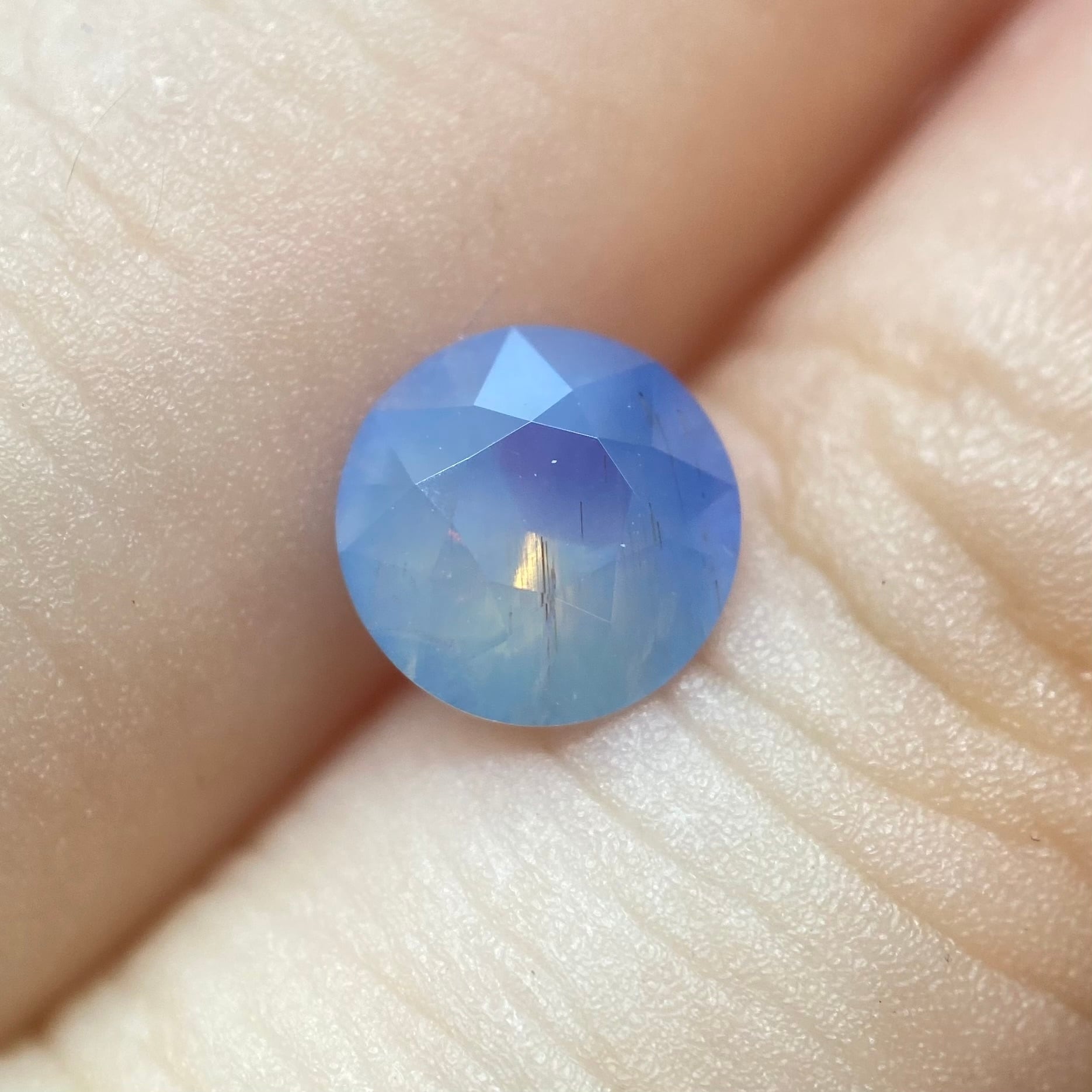 雨が止んだ空 サファイア