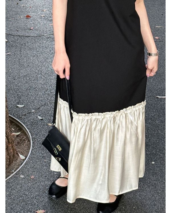 Bicolor Vneck Dress | Leonie