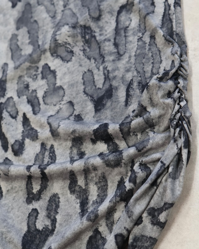 leopard side gather no-sleeve top
