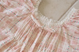 [MOMOANN] Maybe Blouse / [모모앤] 메이비 블라우스