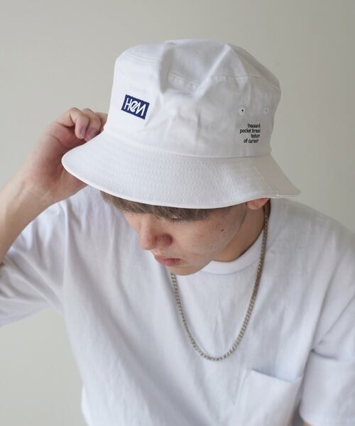 HeM (ヘム) ミニボックスロゴ バケットハット 帽子 ホワイト HM-HM2106