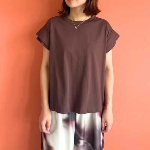 【 PRIORITY 】パテッドショルダーＴシャツ