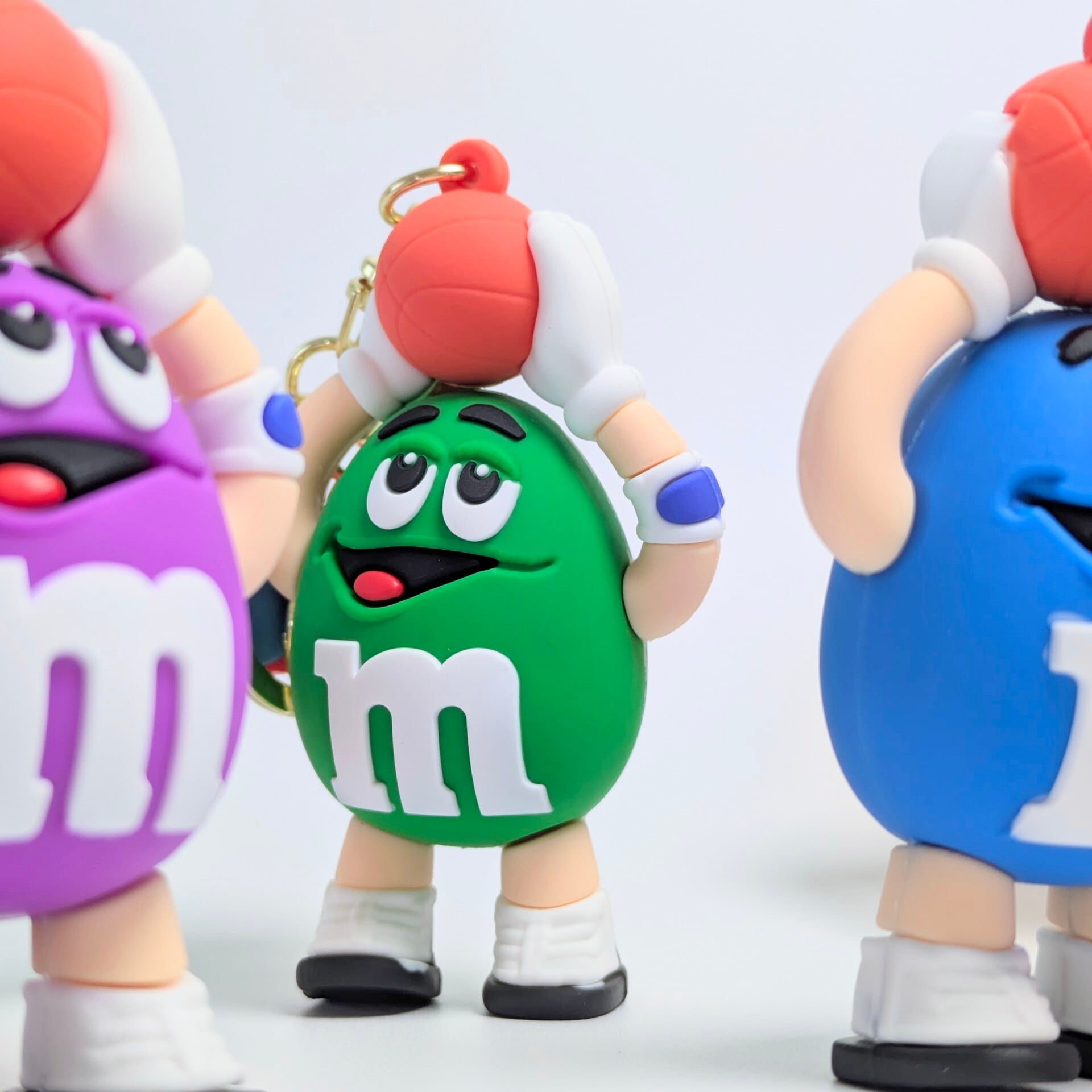 【 m&m's  ( エムアンドエムズ )  】3D Rubber KeyHolder / 3Dラバーキーホルダー バスケットボール / GREEN〚アメリカン雑貨 アメトイ〛