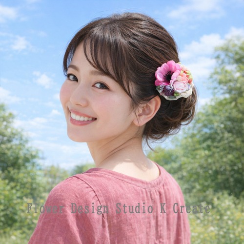 ピンクのアネモネと苺のヘアゴム　お花　ヘアゴム　髪飾り　ナチュラル　イチゴ　リネン　お出掛け　ヘアアクセサリー