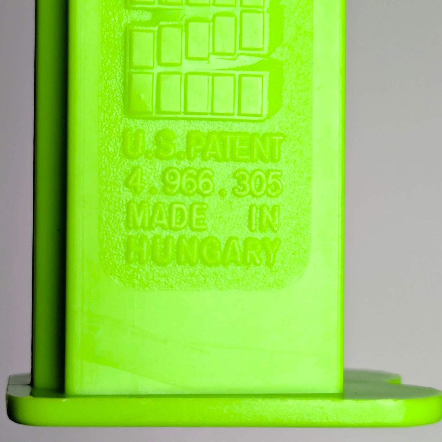 ☆ VINTAGE1998 ☆【 Looney Tunes ( ルーニー・テューンズ )  】『 トゥイーティー 野球帽・CAP 』PEZ / ペッツ CANDY&DISPENSER / ヨーロッパPEZ（ハンガリー） 〚アメリカン雑貨 アメトイ〛