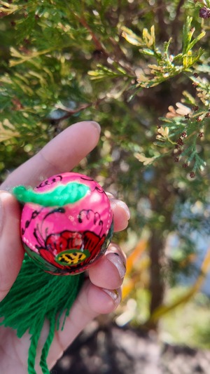 装飾用木製プィサンカ　小（イースターエッグ）　コロミヤモデル　