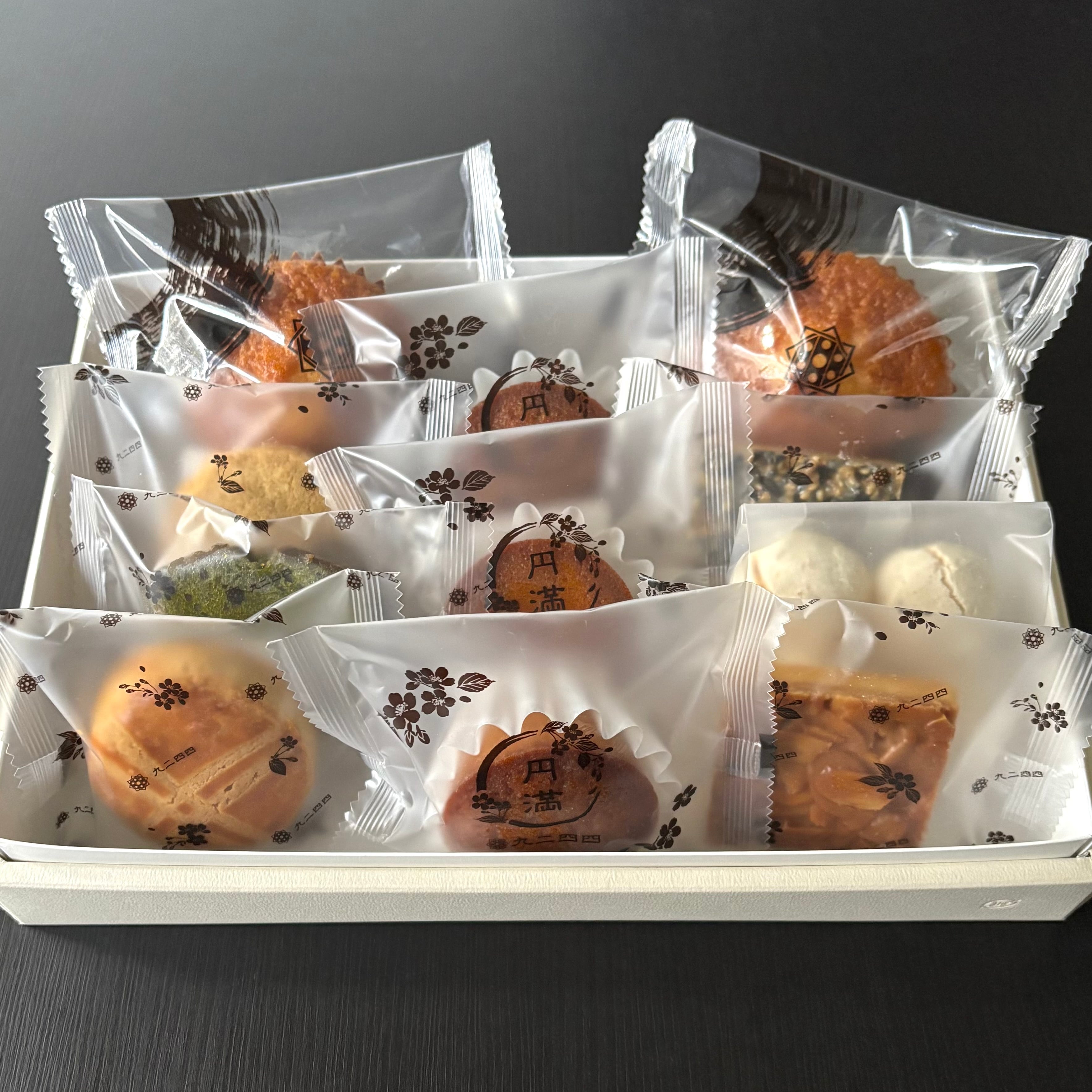 値下げしました！【本日限定・訳あり】焼き菓子おまかせ30個詰め合わせセット 楽天市場】訳あり クッキー プティフールセック 送料無料 9種 おまけ付