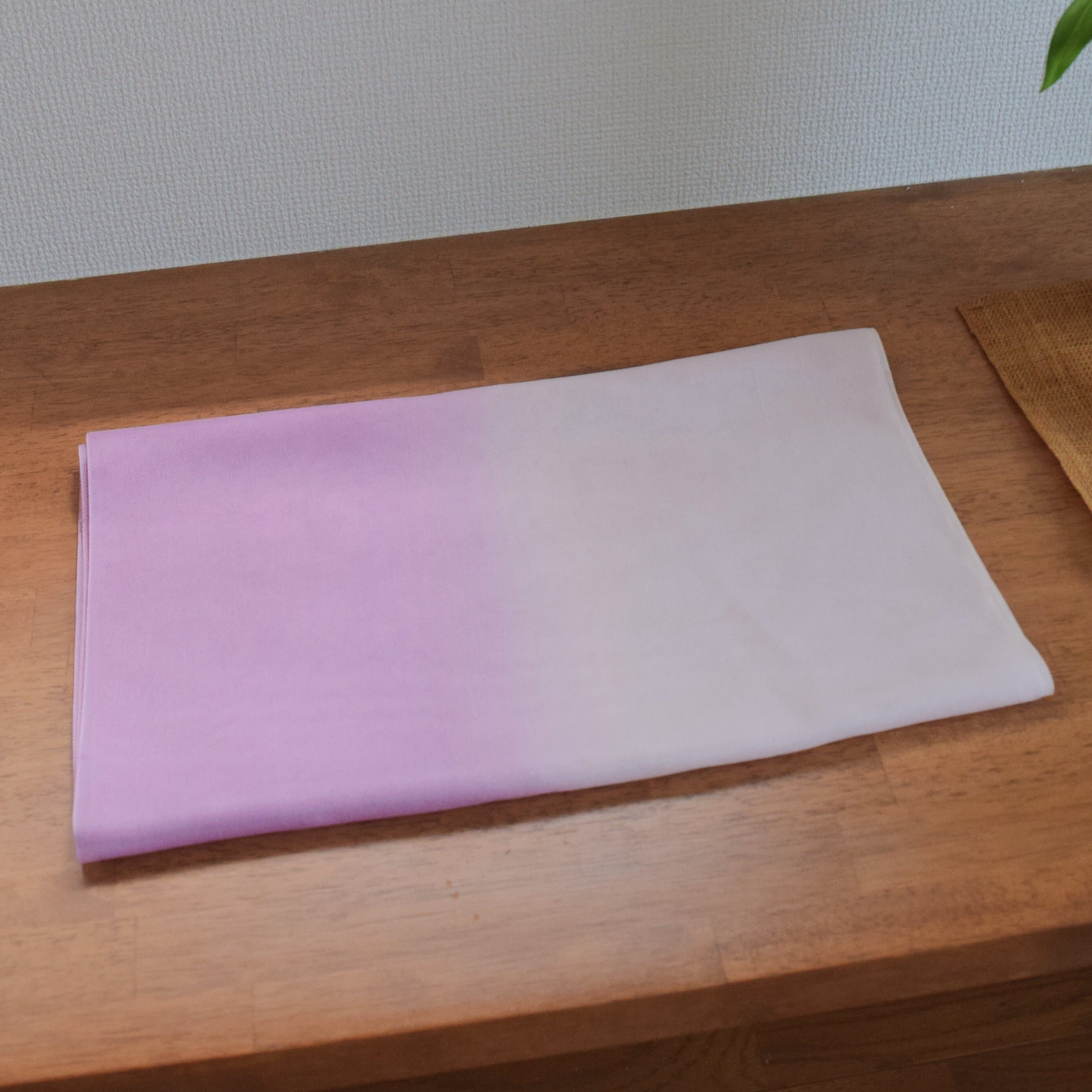 玉まゆ ぼかし染め織り布 淡桜 | Limited Archive Piece | Tamamayu Silk Gradation-Dyed Textile – Pale Sakura Pink & White