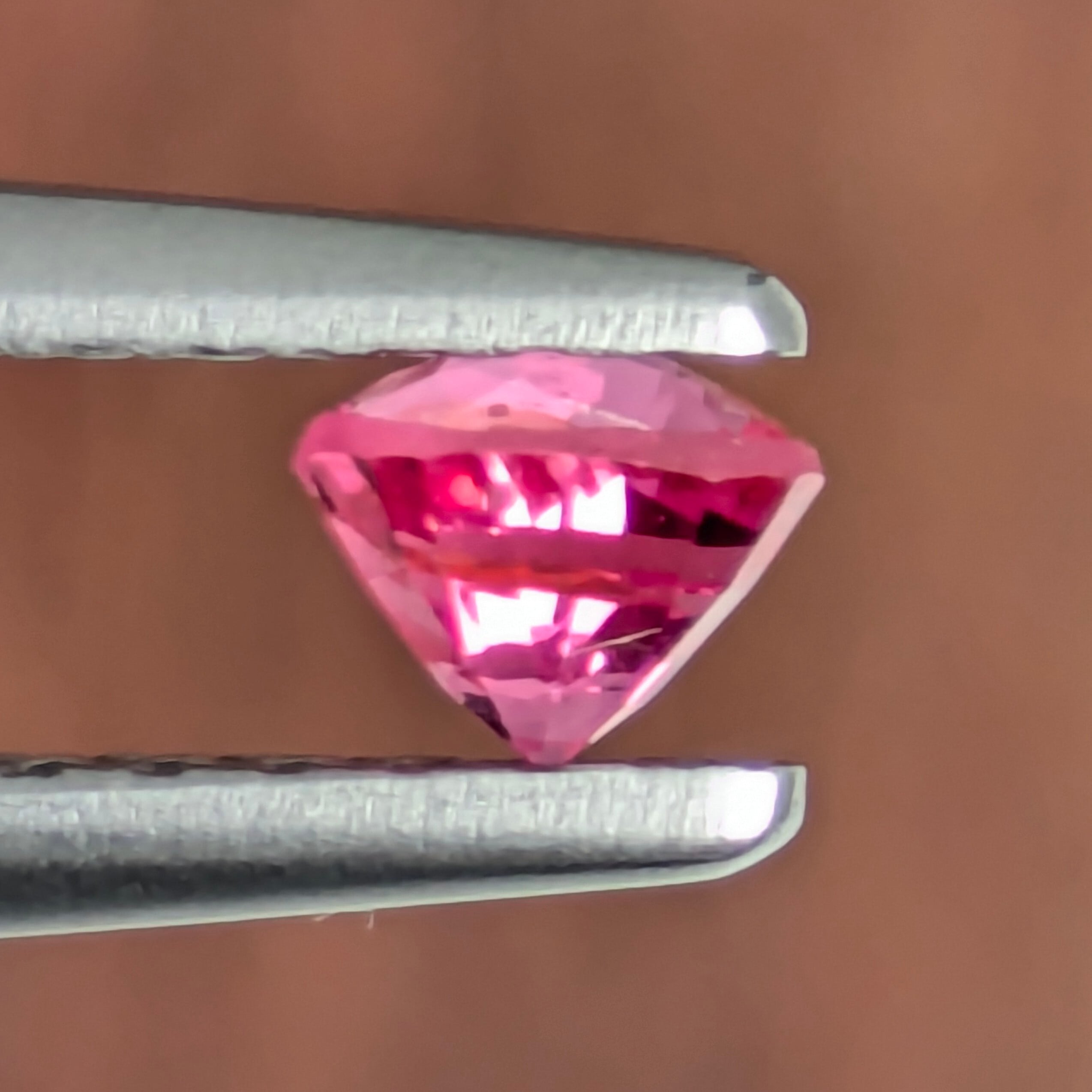 ピンクスピネル ルース ミャンマー・モゴック産 【0.22ct】 PRO208431