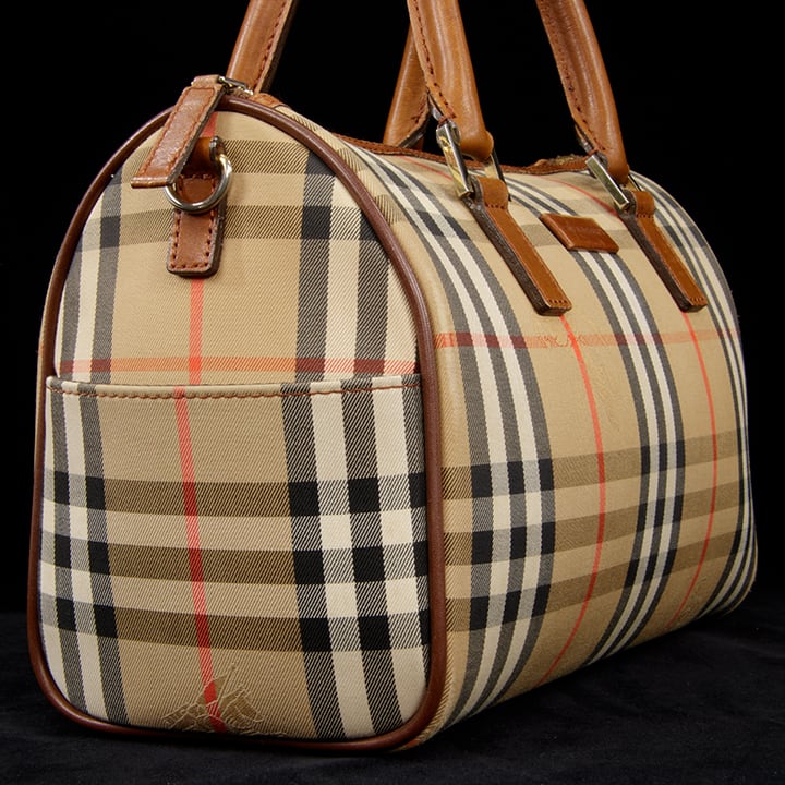 本物・送料無料・良品】Burberry・バーバリー・2WAYショルダー 本物・送料無料・良品】Burberry・バーバリー・2WAYショルダー