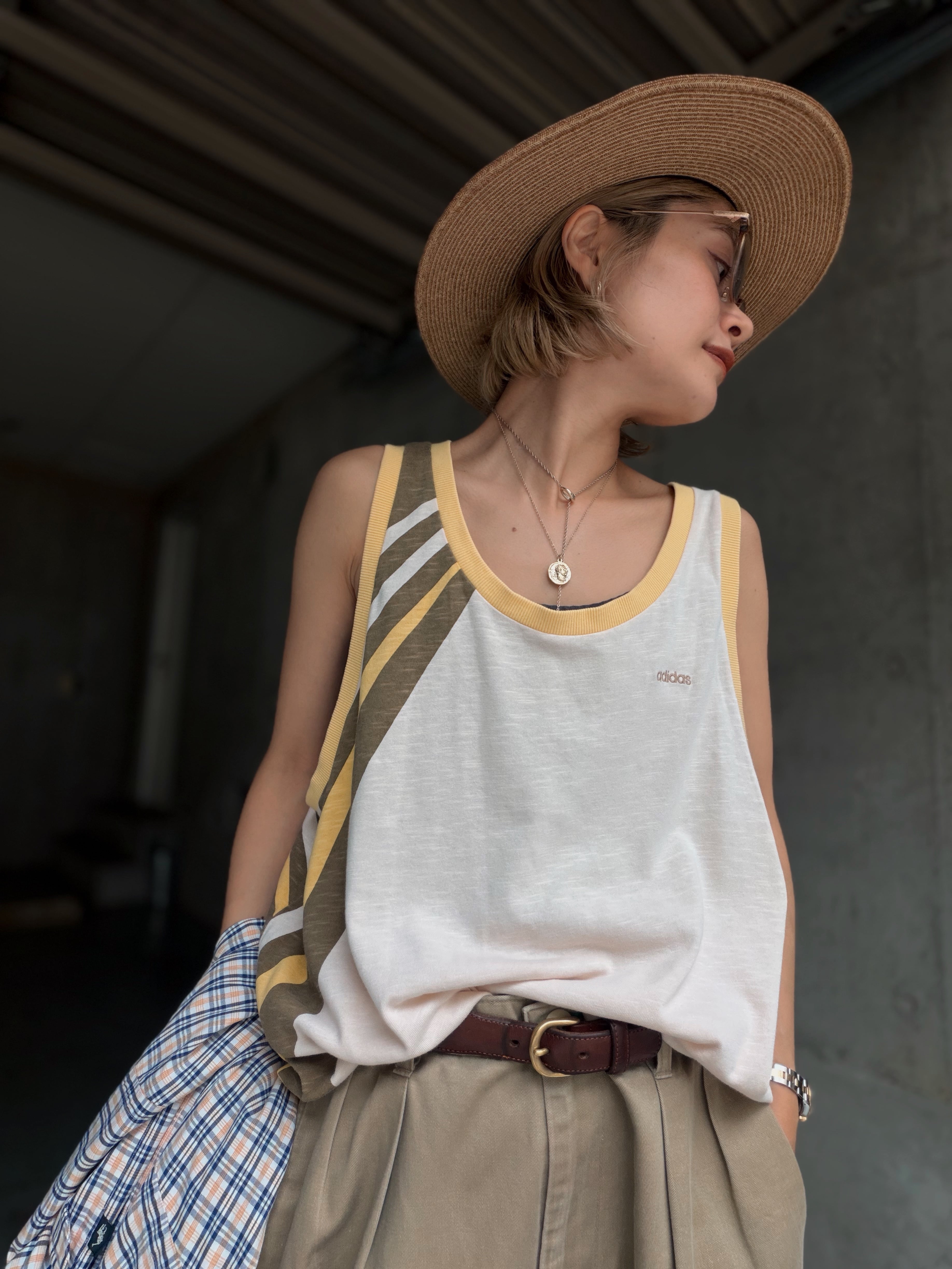 (CS2330)00‘s adidas trim design logo tank-top