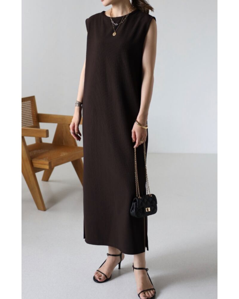 バックVオープンワンピース