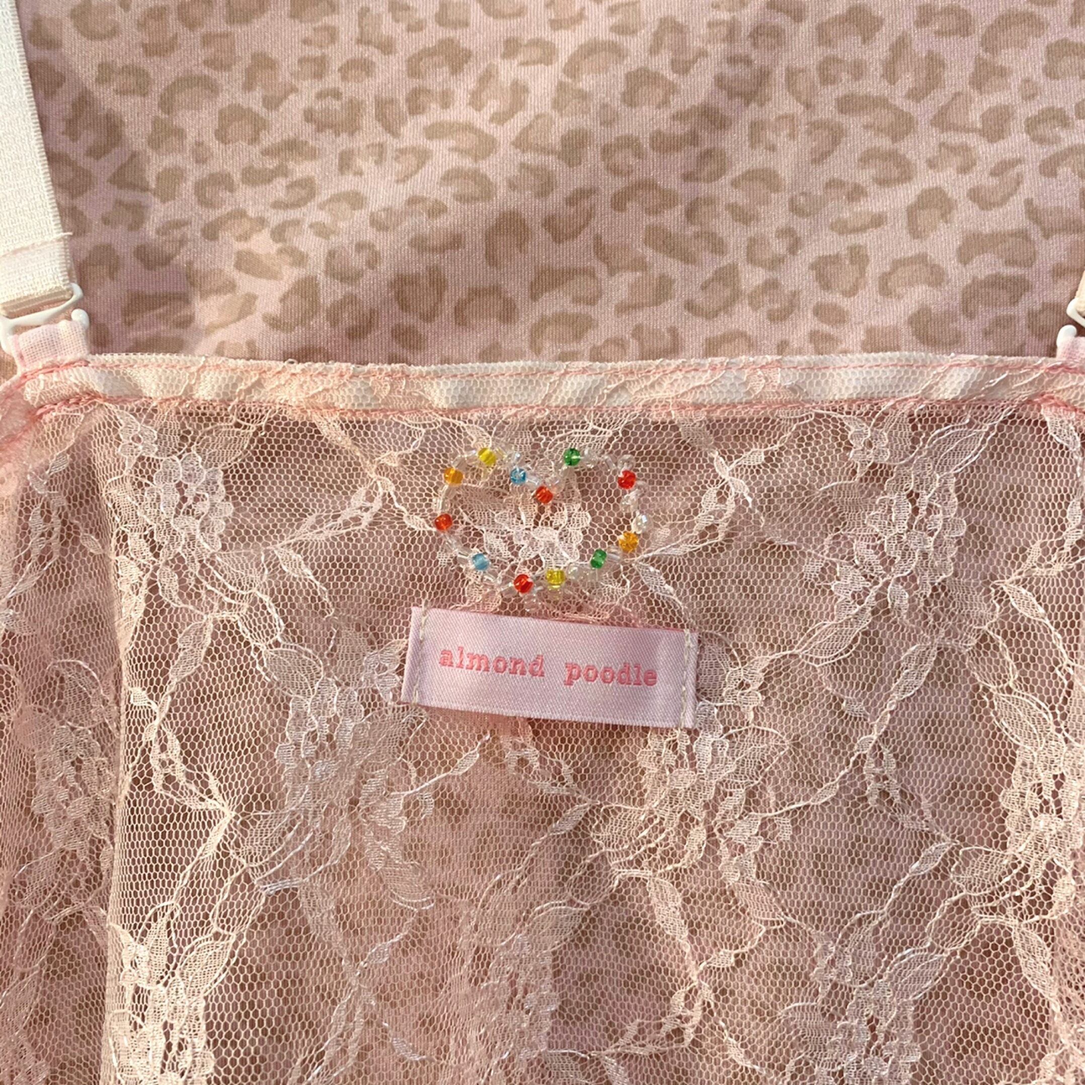 remake : palpable lacy heart camisole