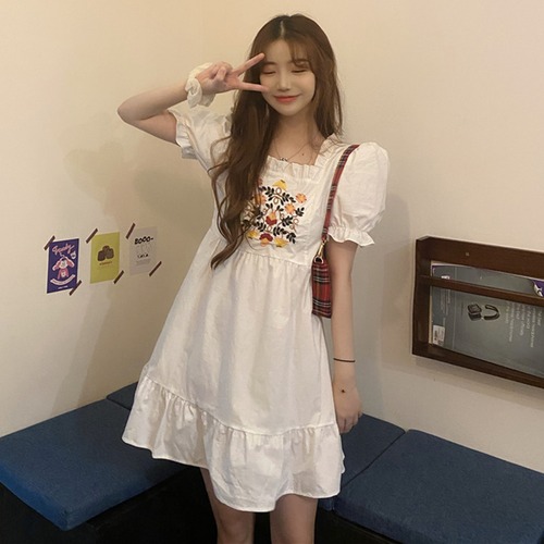 ✞ ドレス ワンピーススタンダードエスニックきれいめ☆刺繍スリーブラッフルスカート レトロ スクウェア ✞ゴスロリ SM ミリ 甘ロリ クラロリ 和ロリ エレガント 黒ロリ 姫ロリ 華ロリ BB-BB0588245