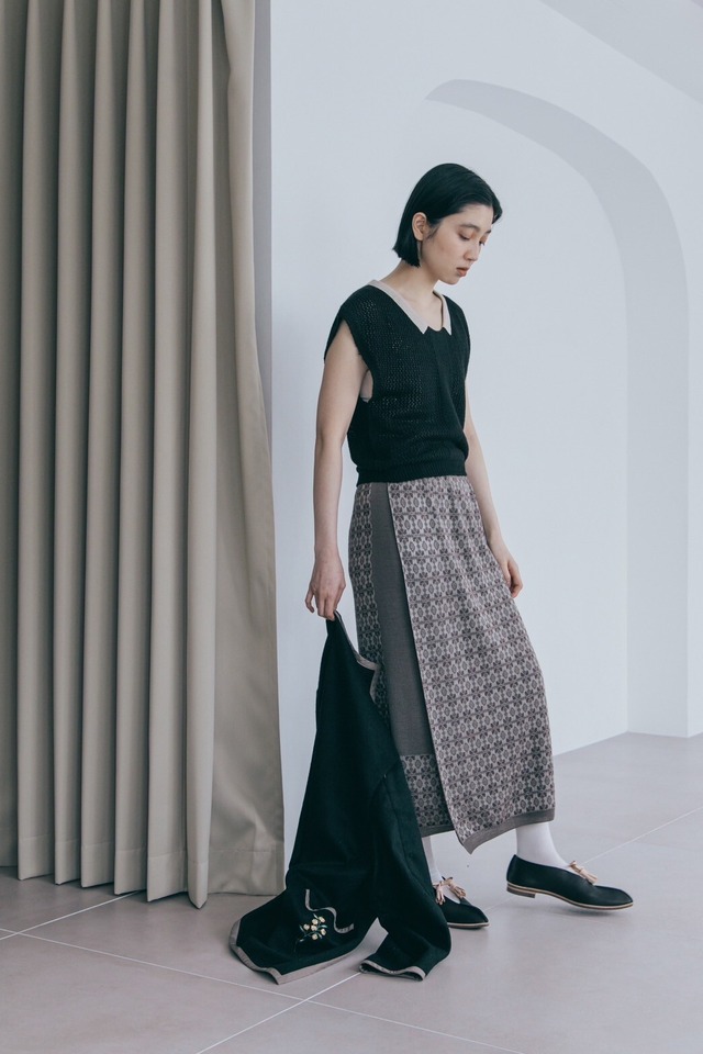 【受注 前金30%】YUKI SHIMANE Planet flower Jacquard Knit Wrap skirt - BEIGE・BROWN