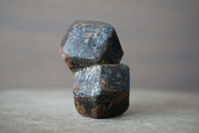 アルマンディン・ガーネット Almandine Garnet 1440