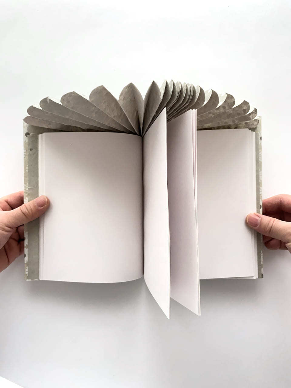 ネパール紙のノートブック