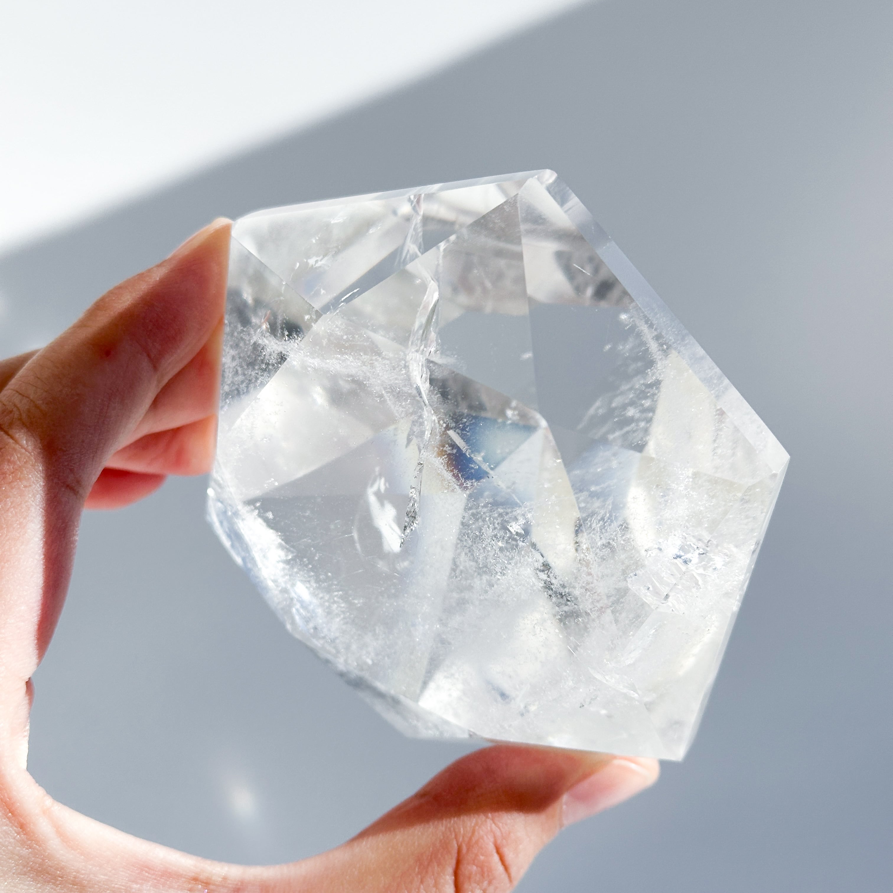 高品質】BIgミナスジェライス産クリアクォーツ ダイヤモンドカット93