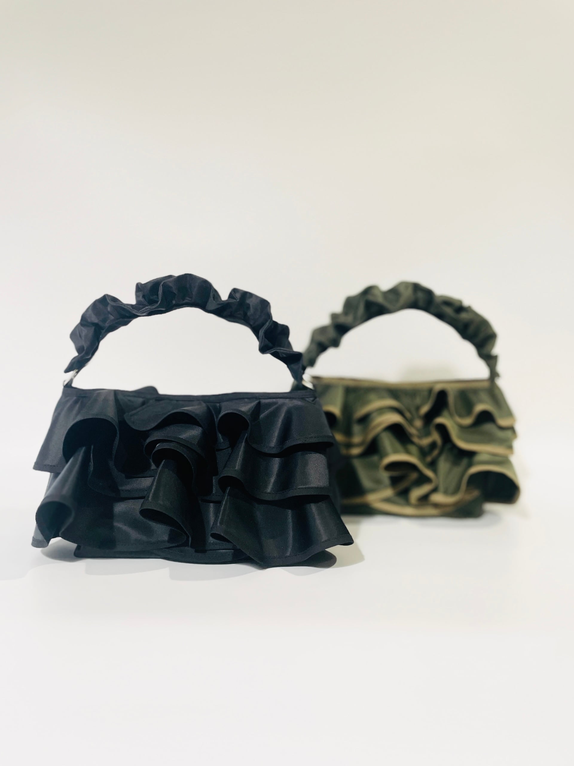 【MA-1 イレギュラーフリルバッグ】/1B1024