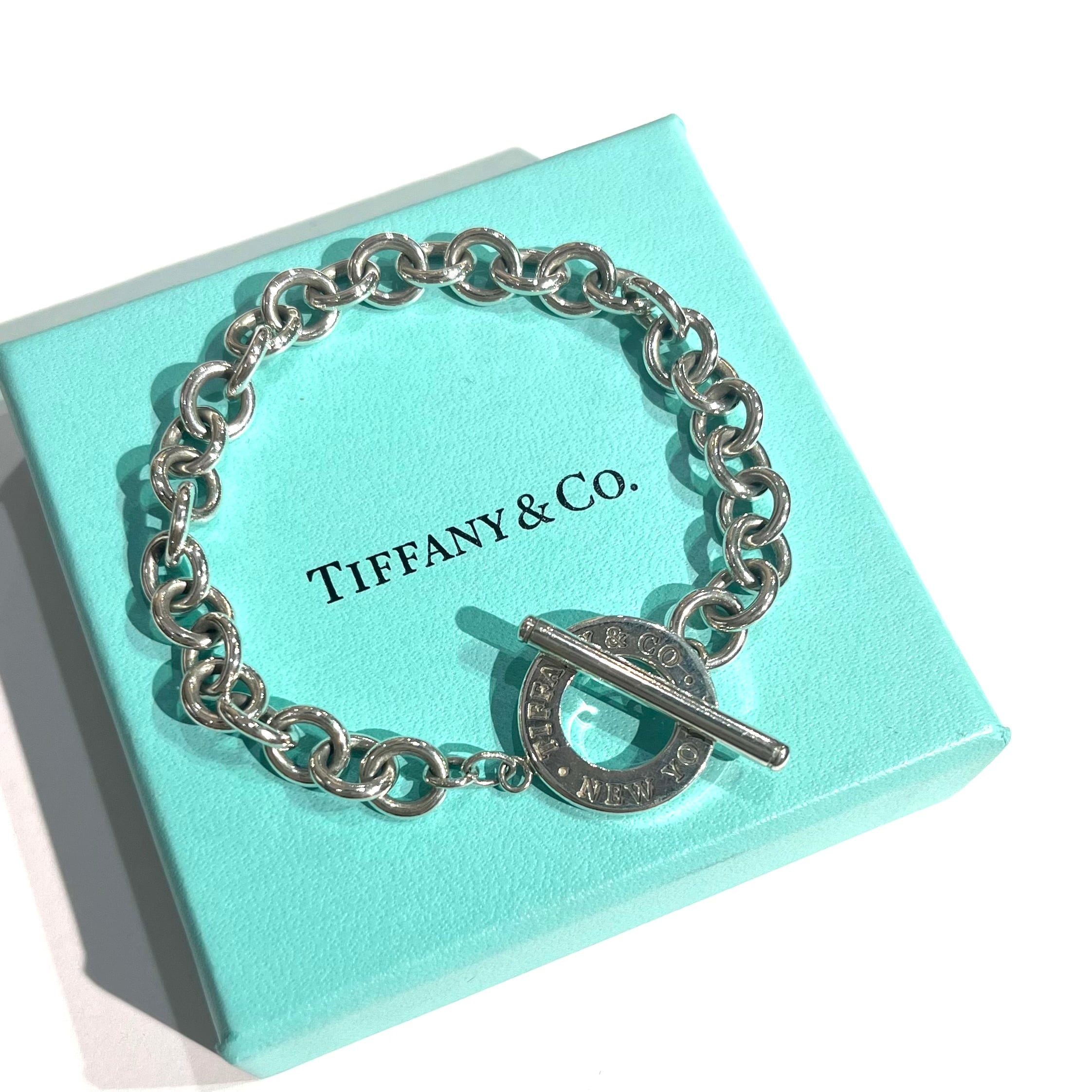 希少モデル【TIFFANY&CO. 】 2046 NEW YORK ラウンドトグル
