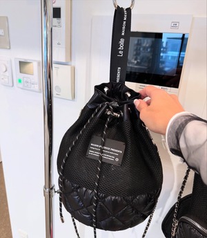 メゾンマヴェリックプレゼンツ  MAVERICK Mesh-quilting Pouch Bag