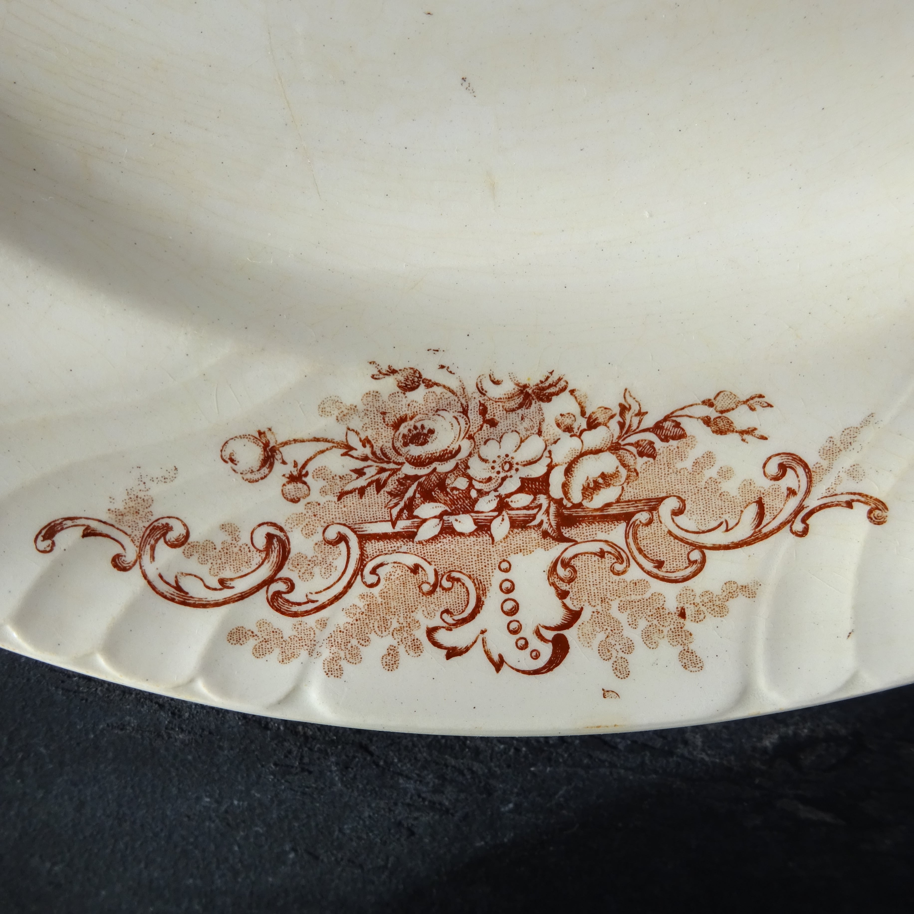 【 Épuisé 】KG Lunéville  modèle《Rocaille》Assiette plate (C)