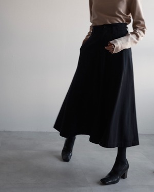 COMME des GARÇONS　WOOL HIGH-WAIST FLARE SKIRT