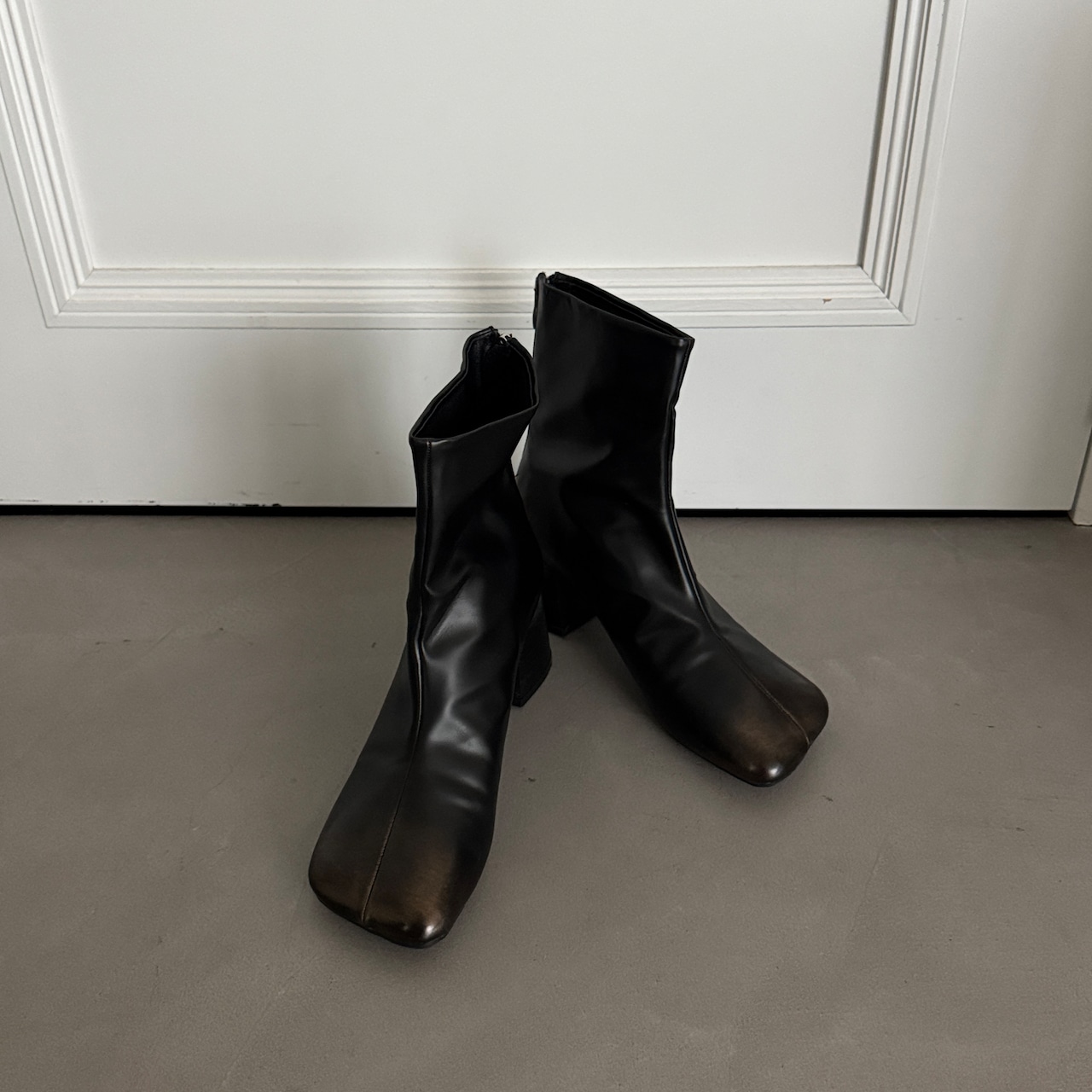 【受注予約:11月下旬入荷予定】Bronze fade square toe boots/black