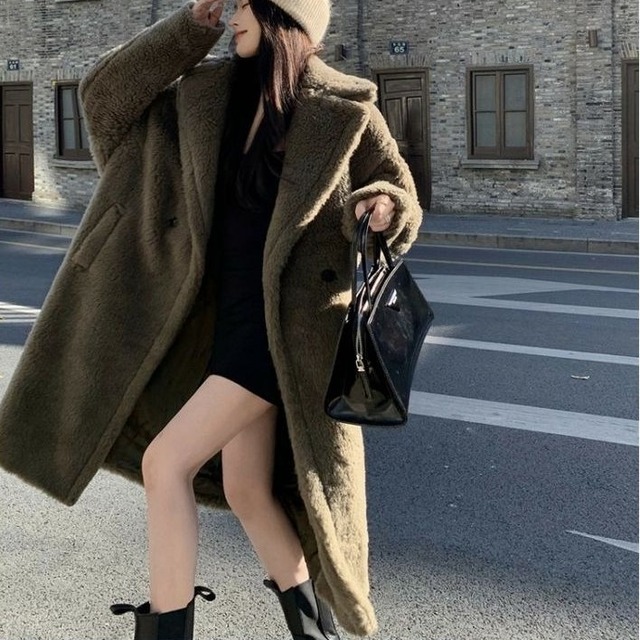 アウター レディース コート ロング ロング丈 長袖 ボア 襟付き 前開き ボタン ポケット 無地 カジュアル シンプル 普段使い 着回し モテ 日常 デイリー こなれ感 ぬけ感 カッコいい クール マニッシュ 通勤 通学 学生 デート お出かけ 女子会 休日 暖かい 防寒 秋 冬 ワンサイズ ゆったり ゆる 体形カバー お洒落 おしゃれ オシャレ ハイセンス トレンドアイテム 韓国 韓国ファッション オルチャン 送料無料