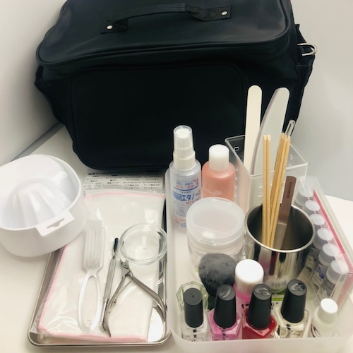 【30-piece set of manicurist certification supplies】