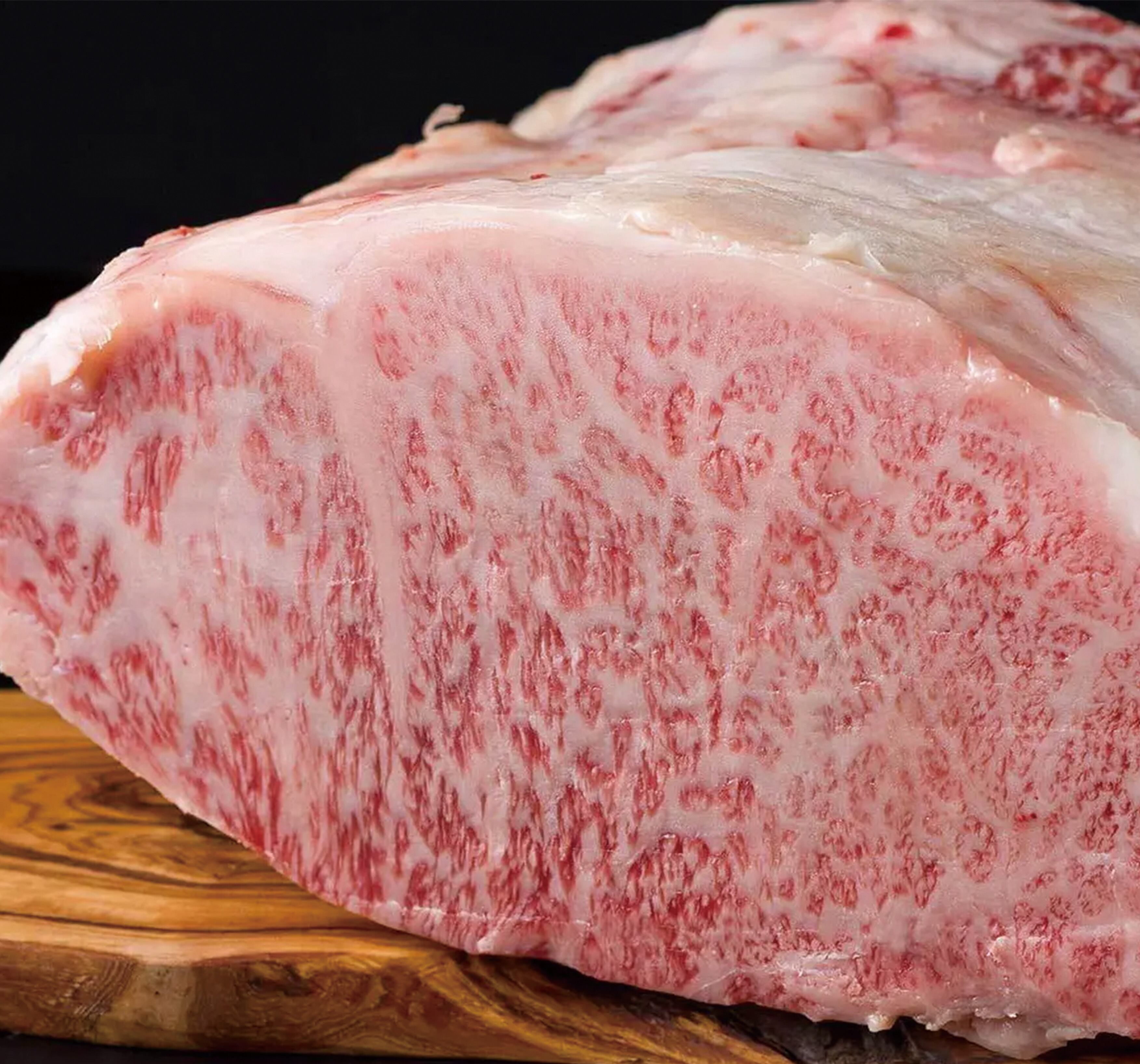 《送料無料》【塊】うしの中山サーロイン 約3kg バターのような芳醇な脂の味わい。和牛オリンピック日本一の農場からお届け