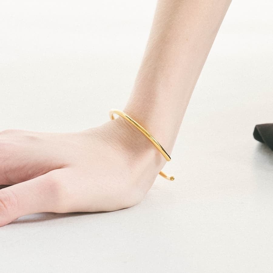 thin simple bangle (gold) #b66 | Pay ID