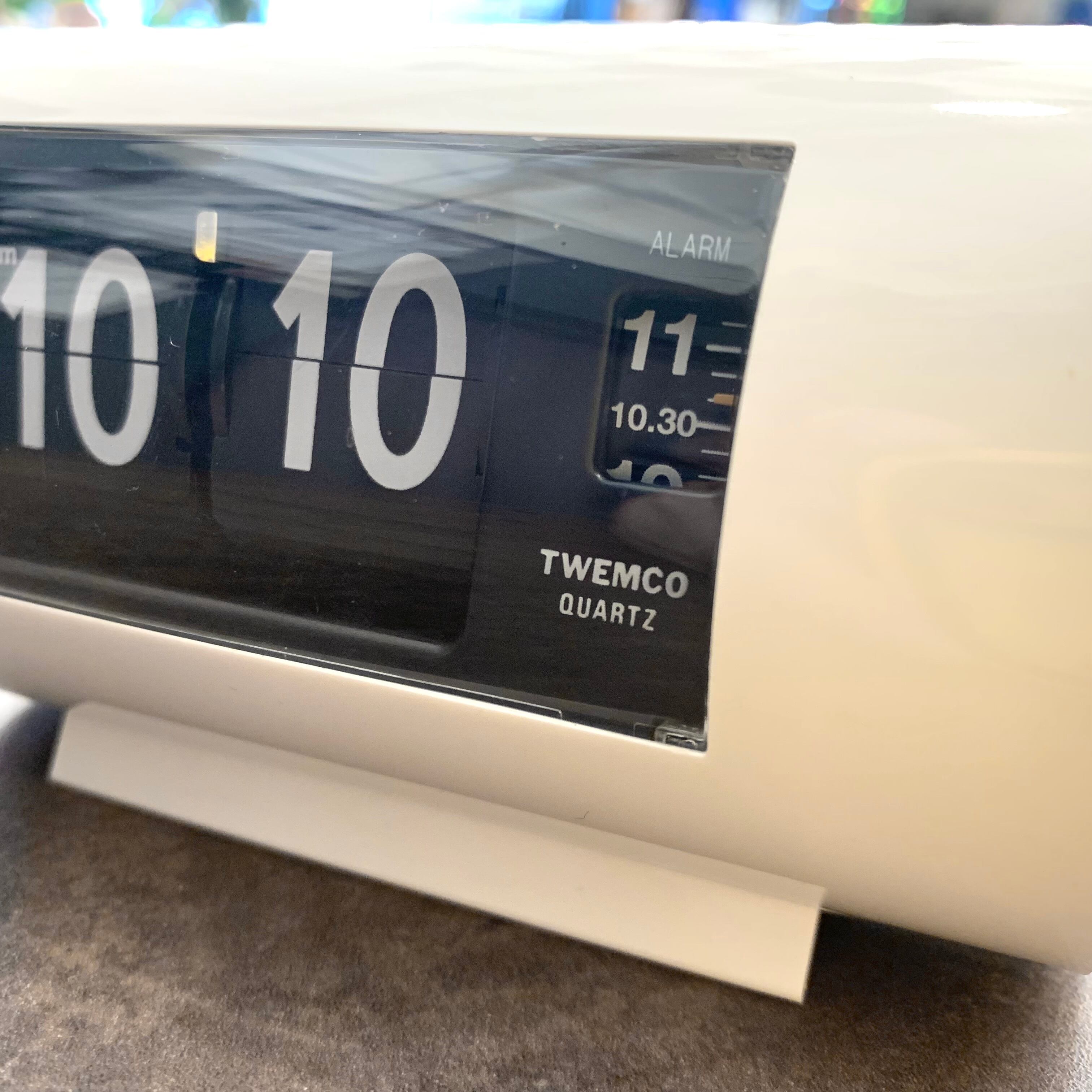 シンプル ホワイト 置時計 日付表示 twenco トゥウェンコ 美品 時計 白