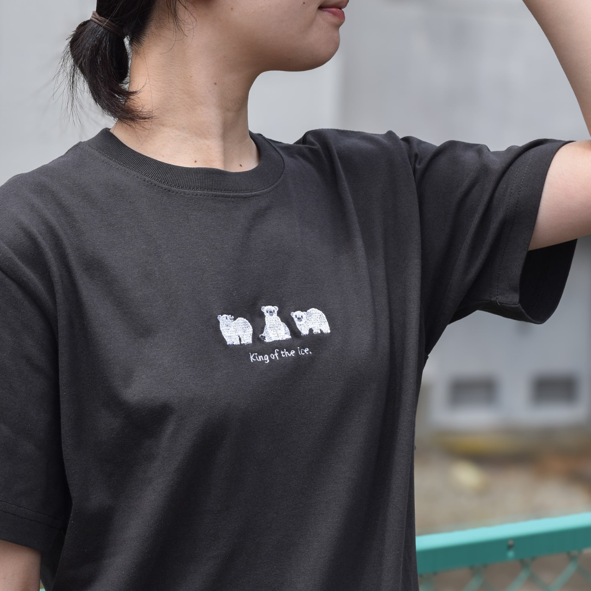 King of the ice.」白くま刺繍Tシャツ【選べる4色】メンズ レディース
