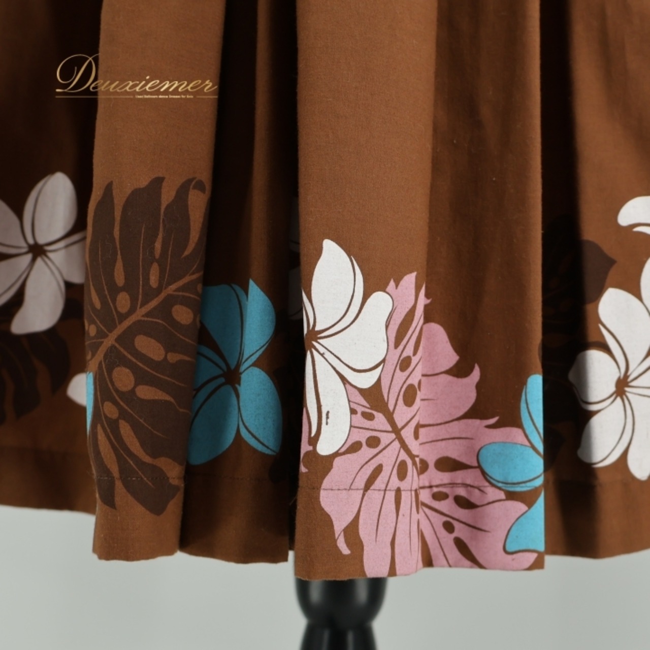 フラダンス 衣装 パウスカート ブラウン系 Hawaiian Time シングル プルメリア柄 モンステラ柄 フラ ダンス 茶 水色 ハワイアン アロハ かわいい スカート 華やか ハワイアンプリント 日本製 ピンク系 ブルー系