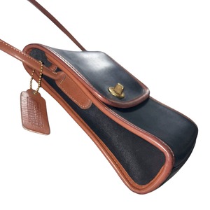 “OLD COACH” bicolor leather pochette
