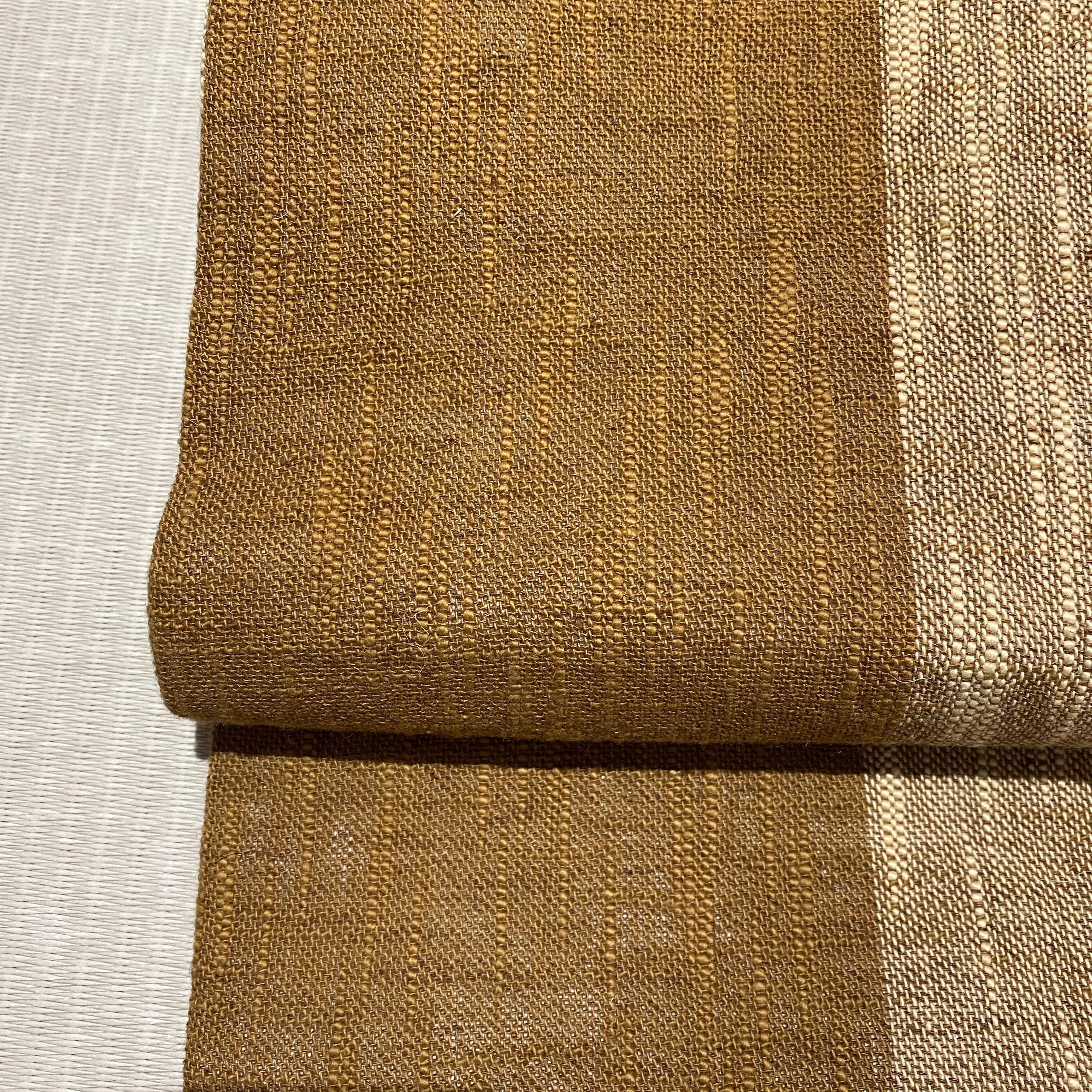 古布木綿 幟旗 2.22 鉄錆色塗切付小札白糸威二枚胴具足／ホームメイト