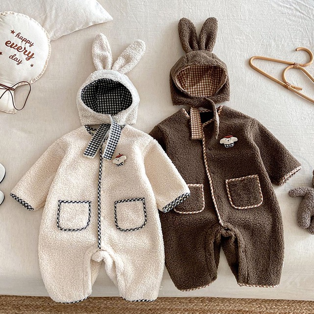 【BABY】冬作ボアうさぎ耳帽子付き連体服