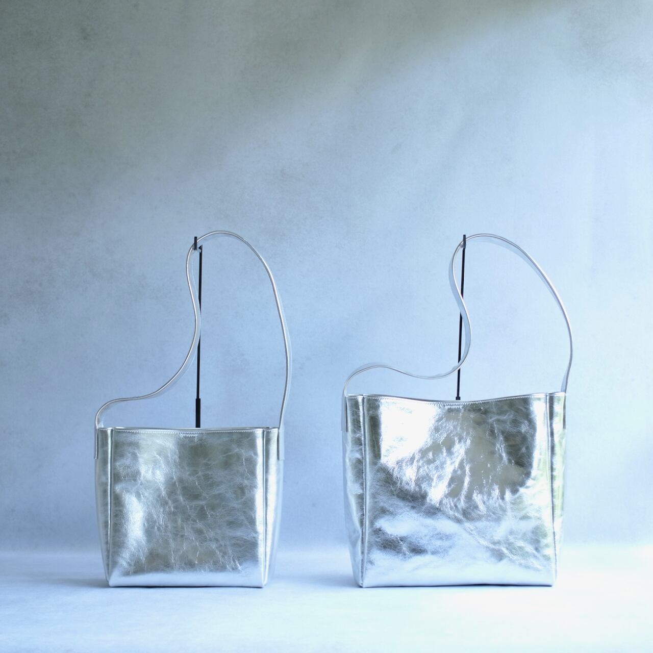 SS SHOULDER BAG S 01 SILVER | qan:savi