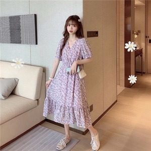 【韓国通販 dgo】フローラルシフォン ワンピース ミドル丈 スカート レディース ドレス 2020 夏 レトロ パープル Ｖネック