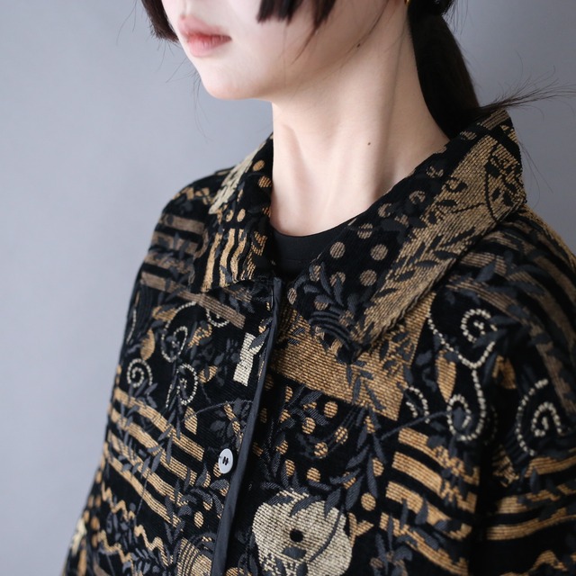 "reversible" chenille weave full pattern over silhouette jacket