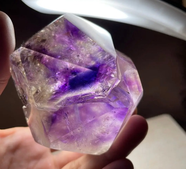 プレミアム・透明度有☆美エレスチャルアメジスト